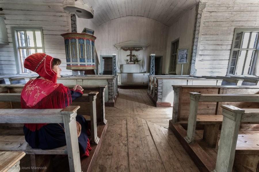 Pielpajärvi wilderness chuch from inside