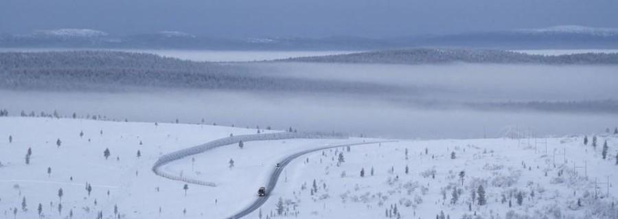 talvinen tie tunturissa